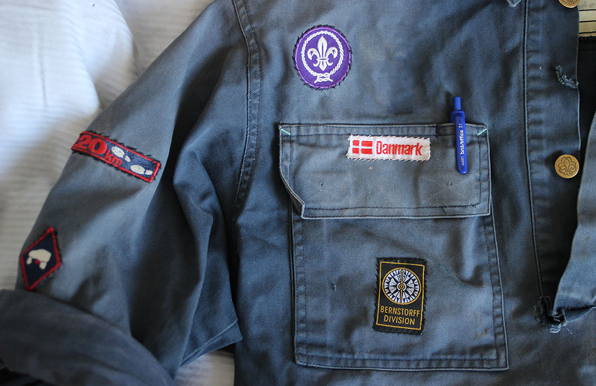 En uniforms højre bryst